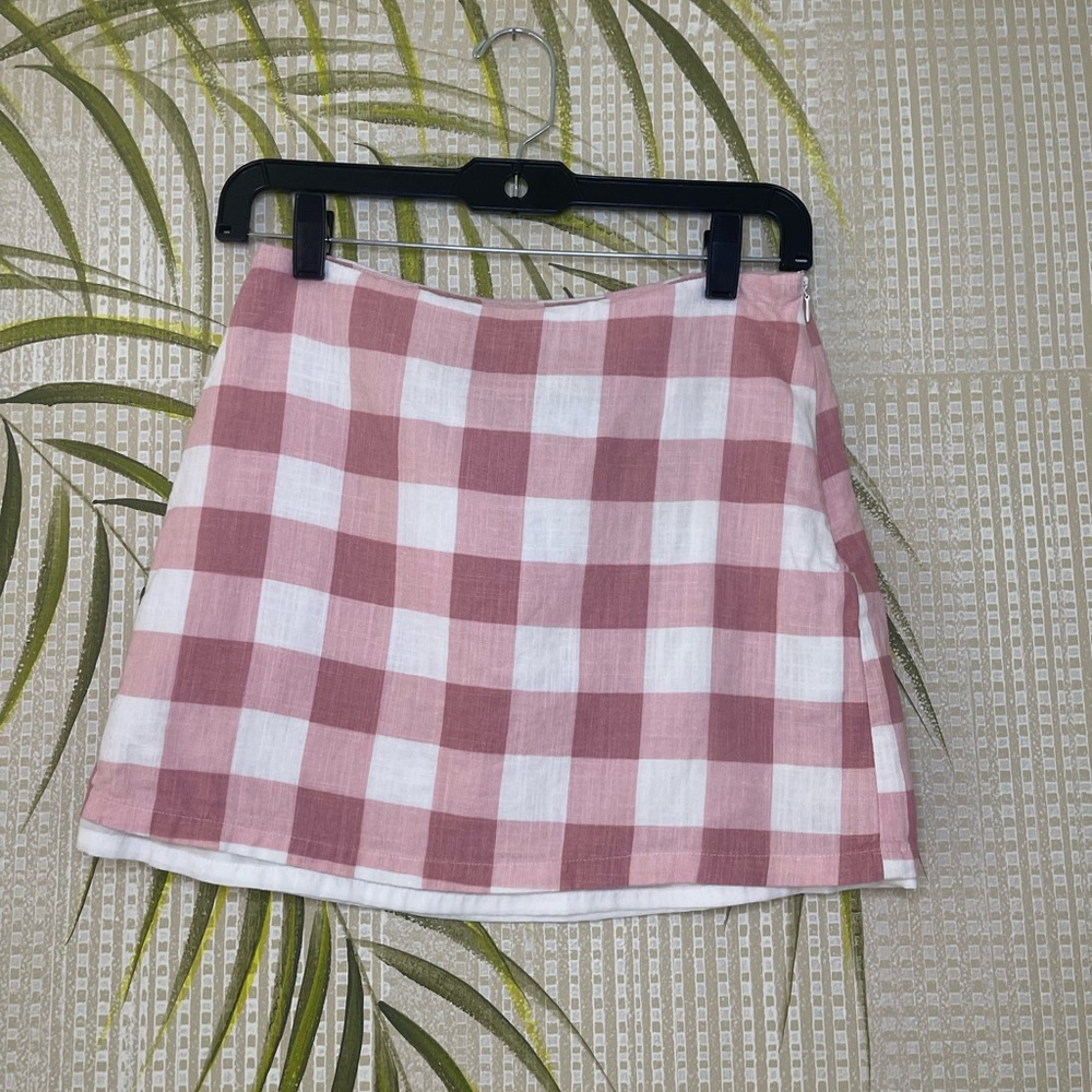 Forever 21 pink & white checkered skirt Size S